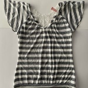 No Boundaries Black and White Striped Short Sleeve Tee